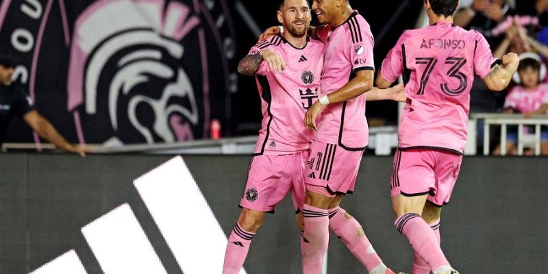 Cổ động viên và trải nghiệm trận đấu trong giải