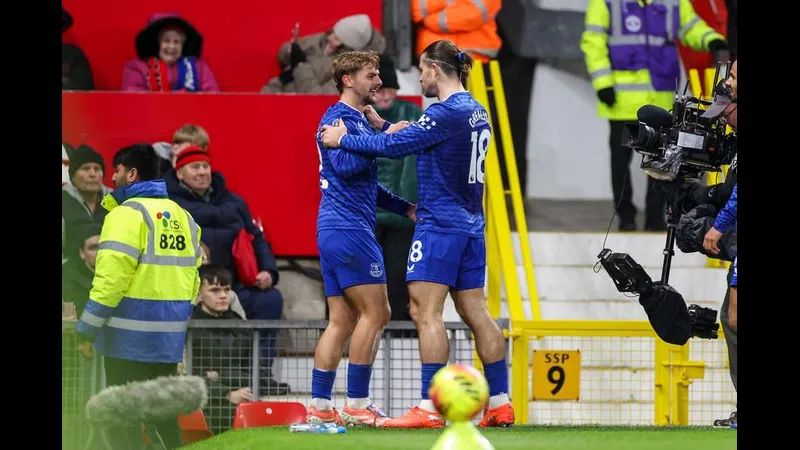 Cầu thủ của SC Poltava chiến đấu quyết liệt với cầu thủ của đối thủ Epitsentr trong trận đấu Cầu thủ của SC Poltava chiến đấu quyết liệt với cầu thủ của đối thủ Epitsentr trong trận…