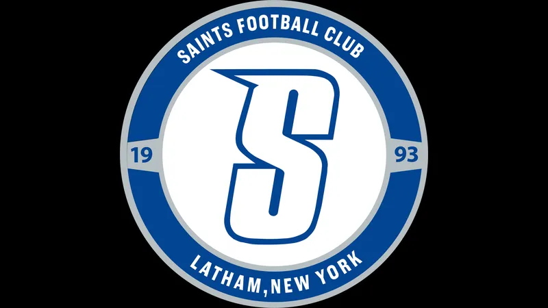 Cầu thủ của Saint tập trung đối đầu với đối thủ từ Stade de Reims Cầu thủ của Saint tập trung đối đầu với đối thủ từ Stade de Reims